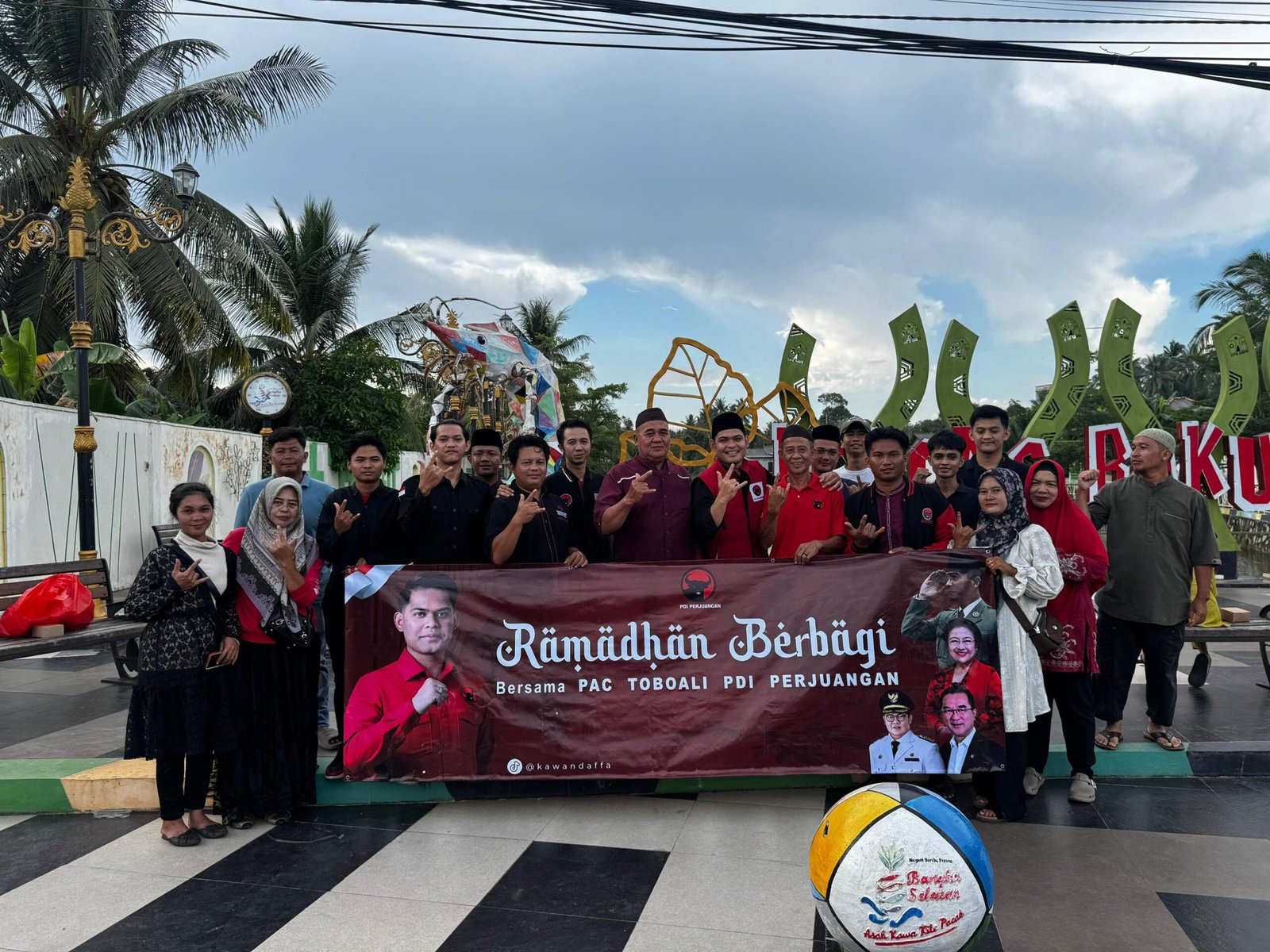 Foto: Ketua PAC Daffa bersama Pengurus